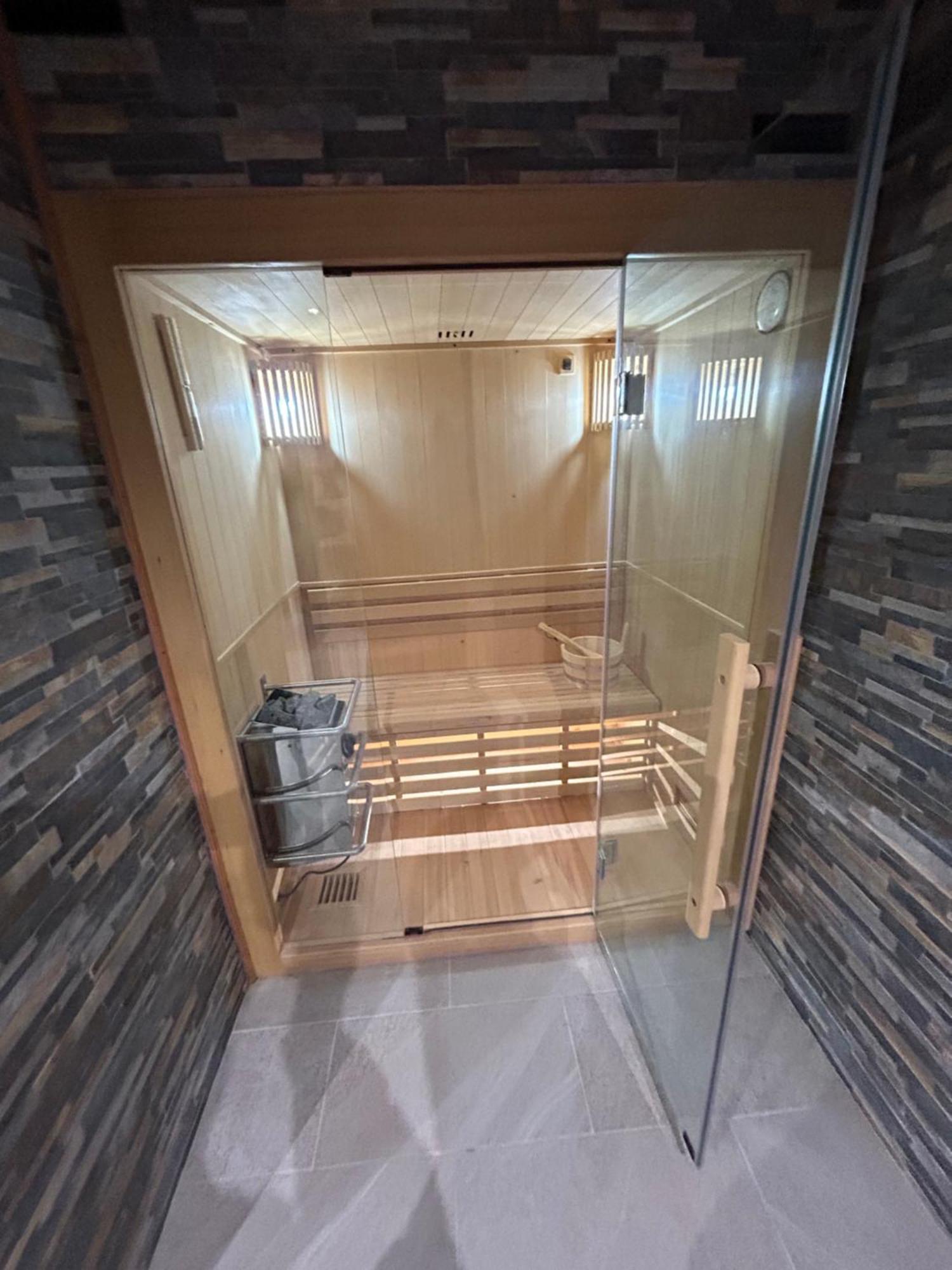 Le Domaine Du Bez Gite De Michel Piscine Sauna Hammam Spa Saint-Laurent-dʼOlt エクステリア 写真