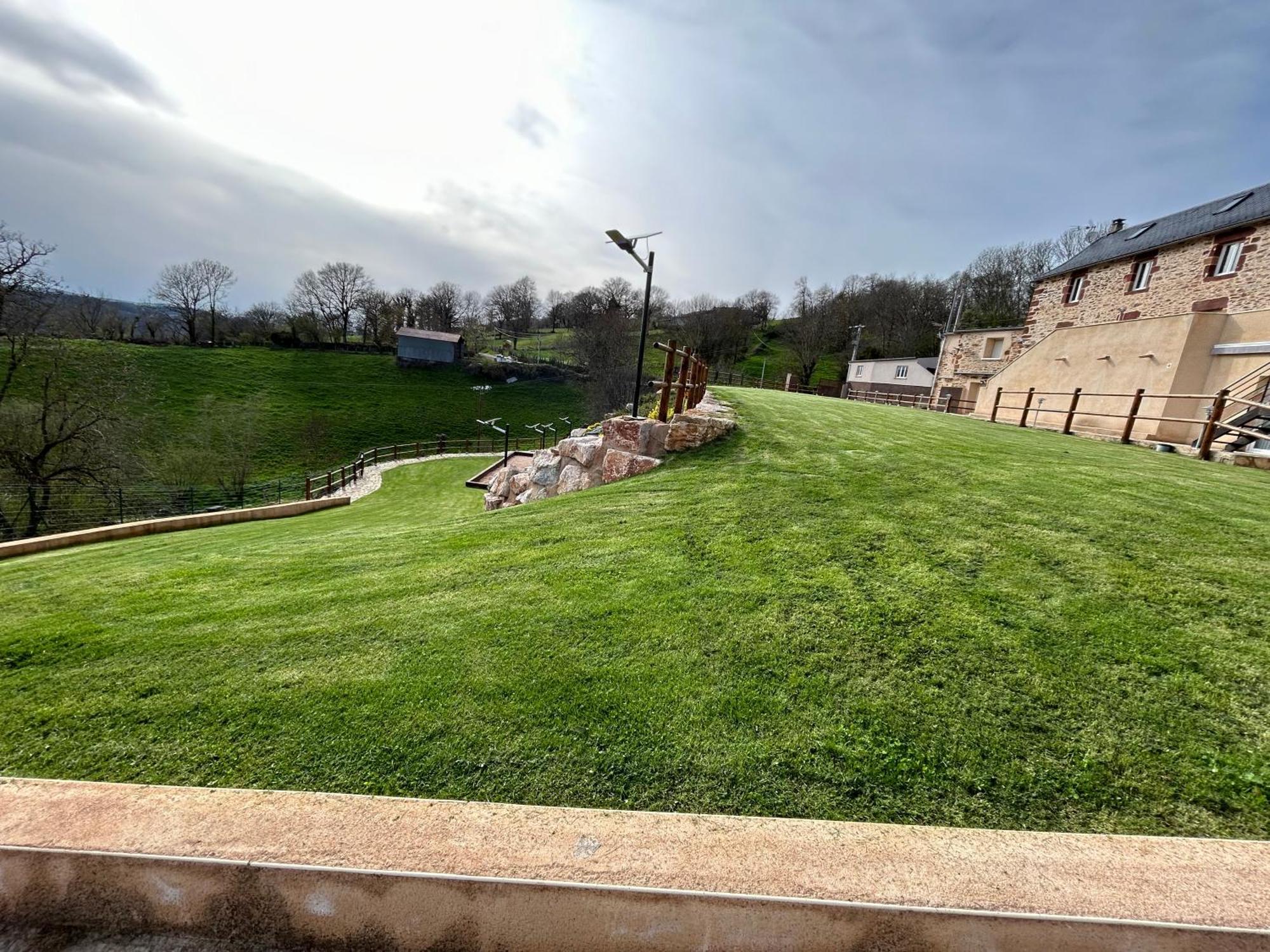 Le Domaine Du Bez Gite De Michel Piscine Sauna Hammam Spa Saint-Laurent-dʼOlt エクステリア 写真